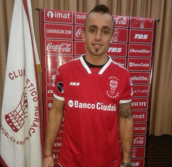Chimino es nuevo refuerzo del Globo, a préstamo por una temporada. Además, podría sumarse Fernando Coniglio, delantero de Olimpo.