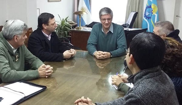 Ongarato recibió a los funcionarios provinciales por las cámaras.