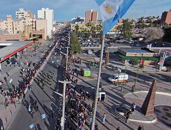 El municipio hará varias demoliciones para lograr doble mano en la 9 de Julio.