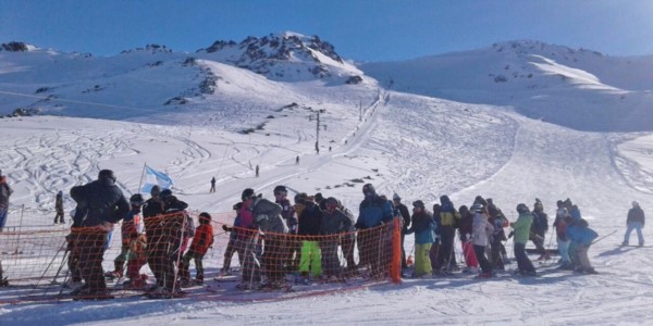 Hagan fila. La montaña esquelense lució repleta de vecinos que descansaron y se divirtieron un par de días. 