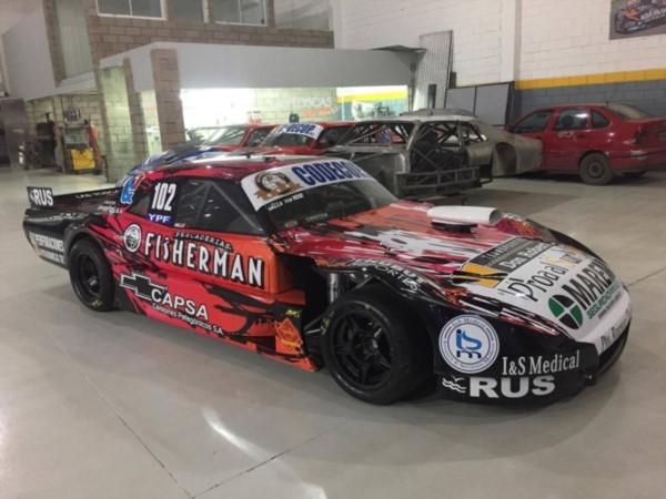 El joven piloto chubutense no pudo redondear un gran fin de semana luego de un 7mo lugar en la clasifica, y ser 2do en la serie.