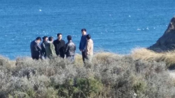 Los expertos chinos junto a colegas nacionales recorrieron las locaciones donde se ubicaría la central nuclear. ( Los Andes)