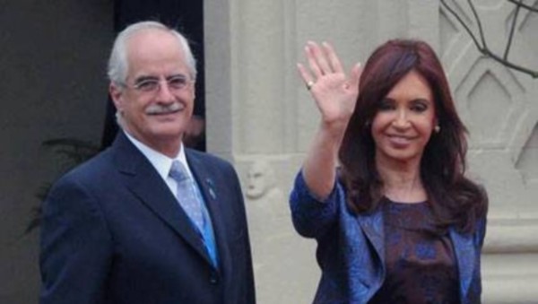 "El Gobierno nos tiene miedo", sostuvo el compañero de la expresidenta Cristina Kirchner en la lista de senadores nacionales por la provincia de Buenos Aires.