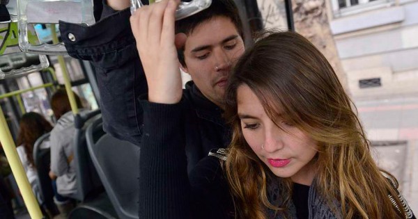 El conurbano y Capital Federal, con más de 150 denuncias por día realizadas por mujeres al 911.
