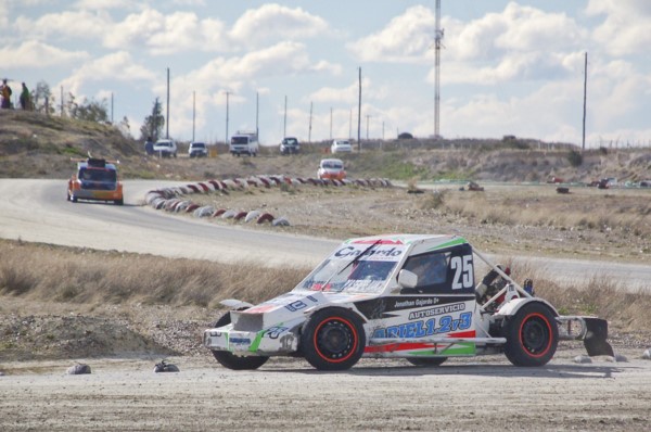 El Safari Pista disputó ayer la cuarta fecha del campeonato en el circuito “Jorge Meisen” de Puerto Madryn.