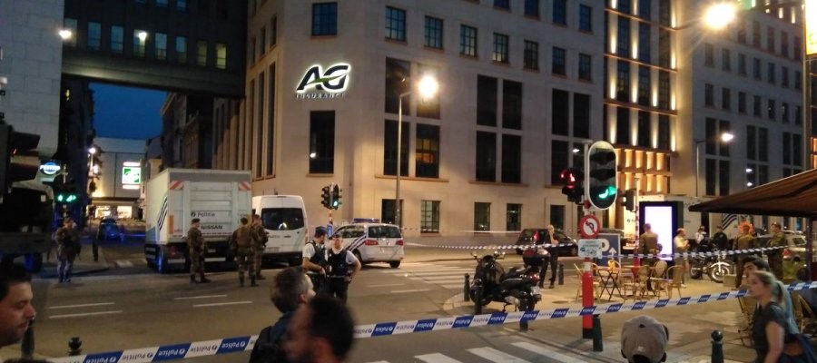 El atacante de Bruselas es un joven somalí de 30 años. La Policía sospecha que podría tratarse de un acto terrorista.