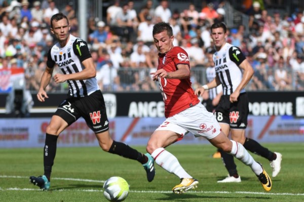 No puede ganar el equipo de Marcelo Bielsa, Lille igualó 1-1 ante Angers y suma 4 puntos en misma cantidad de partidos.