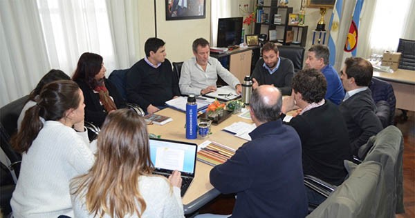 El encuentro de trabajo para definir cómo se avanzará con las tareas para reconstruir la ciudad.
