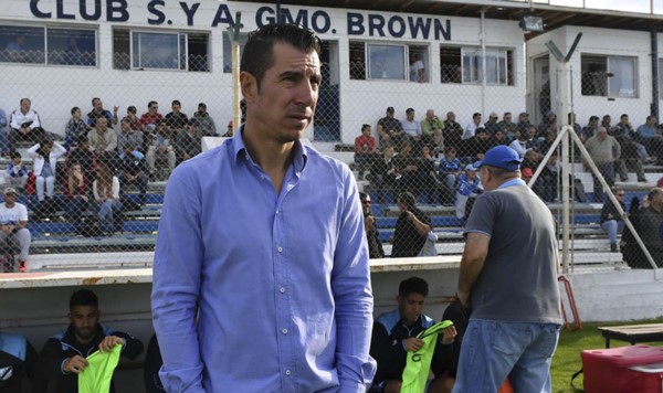 Esmerado, artífice del "campañón" de Brown en la temporada pasada en la B Nacional, hoy debuta como DT de Temperley.