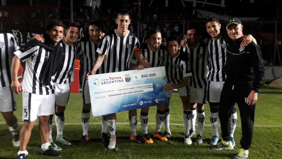 Lo tenía ganado en los 90', pero se lo empataron en el cuarto minuto de adición. En los penales fue más efectivo y clasificó.