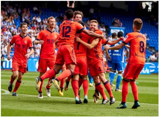 Real Sociedad sigue sorprendido, ganó los primeros tres y manda junto al "culé".