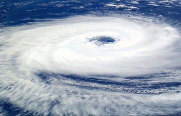 El ojo del huracán María visto desde la Estación Espacial Internacional. La descomunal tormenta golpeará Puerto Rico con toda su furia.