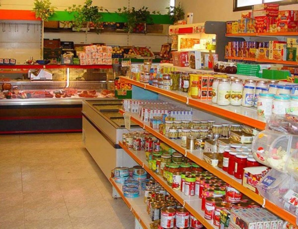 Las grandes superficies comerciales hoy no abren sus puertas