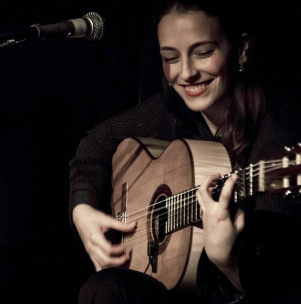 La guitarrista Fernanda de Córdoba dictará un curso intensivo.