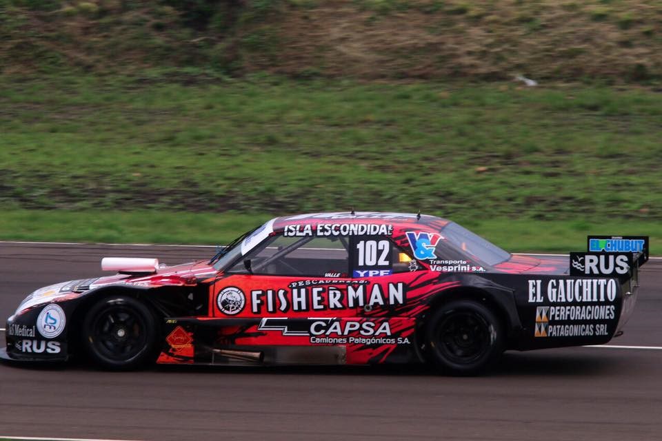 La Dodge comenzó a aparecer en Entre Ríos. Valle dominó los entrenamientos del viernes y hoy terminó 8vo.