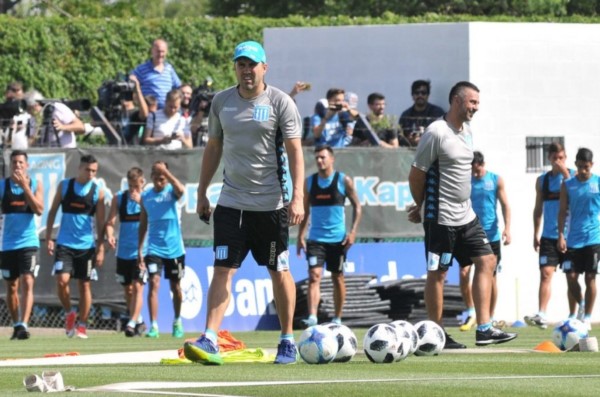 Coudet mete mano en el equipo. Quedó muy disconforme tras la derrota con Unión.