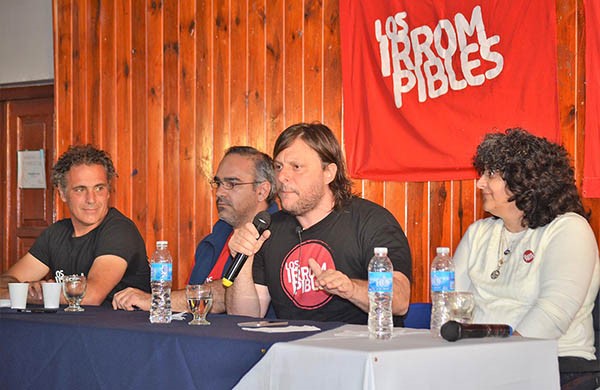 Santoro llevó adelante una charla muy interesante y convocó a dirigentes de diferentes partidos políticos.