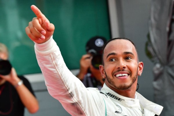 Lewis Hamilton consiguió el mejor tiempo en clasificación, como una flecha hacia el título.