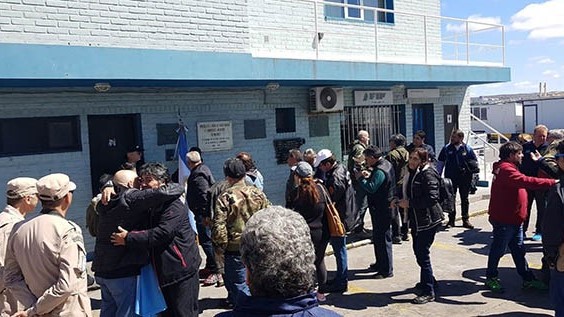 Los veteranos volvieron al lugar que pisaron tras combatir durante 74 días.