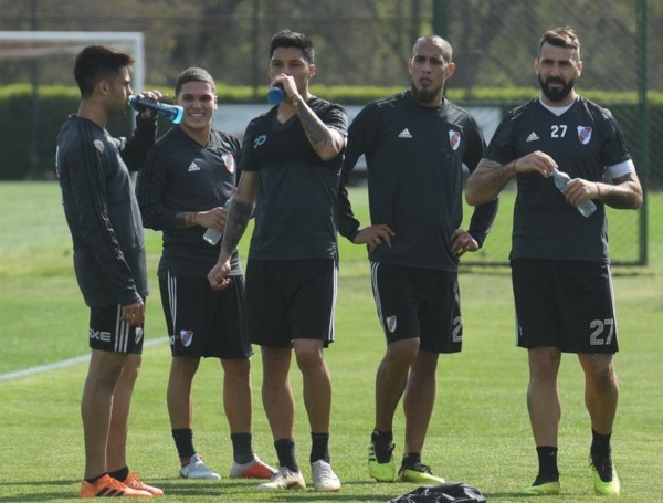 El plantel se entrenó en #RiverCamp. un grupo hizo ejercicios regenerativos, luego, circuitos físicos. El resto, realizó tareas tácticas.