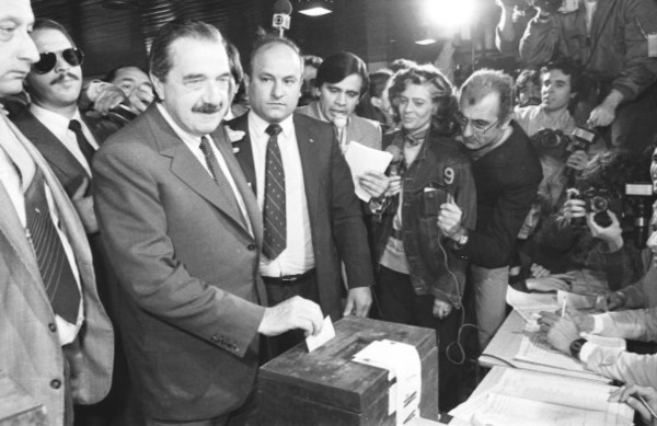 Alfonsín fue el primer presidente democrático tras la última dictadura militar