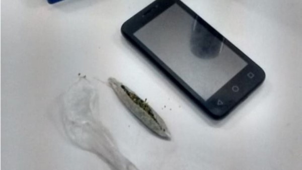 La marihuana fue encontrada en el COSE junto con un teléfono celular.