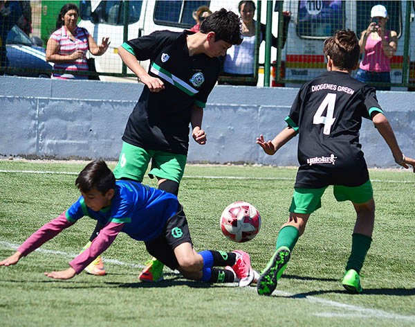 La acción de la última jornada del torneo “El Aguante”, se realizó en el Centro Deportivo Trelew.