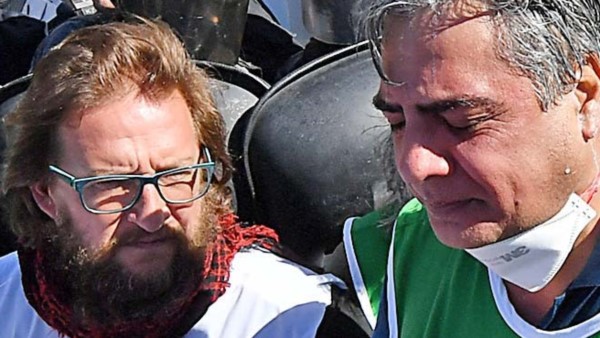 Goodman (ATECh) y Quiroga (ATE) durante la marcha de los estatales.