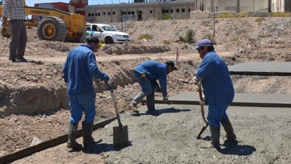 Hormigonado. Una postal de los trabajos en un sector muy populoso. 