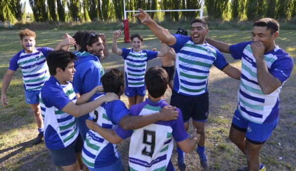 Trelew RC venció a Caribaile, La Peña y Puerco Araña, para quedarse con el primer lugar y la Copa de Oro, en el seven organizado por La Española RC.
