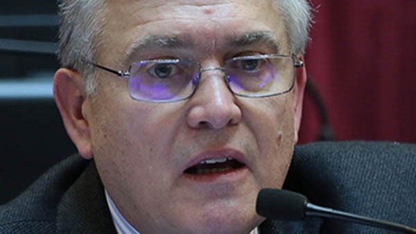 Senador Juan Mario Pais.