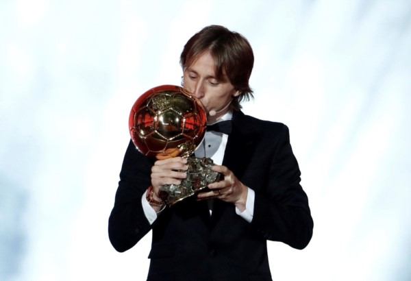 Por primera vez desde 2007, el ganador del Balón de Oro no es ni Lionel Messi ni Cristiano Ronaldo. Luka Modric cortó esa hegemonía.