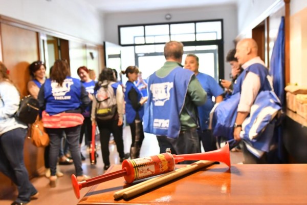 Los judiciales iniciaron un paro y se manifestarán este martes (foto archivo)