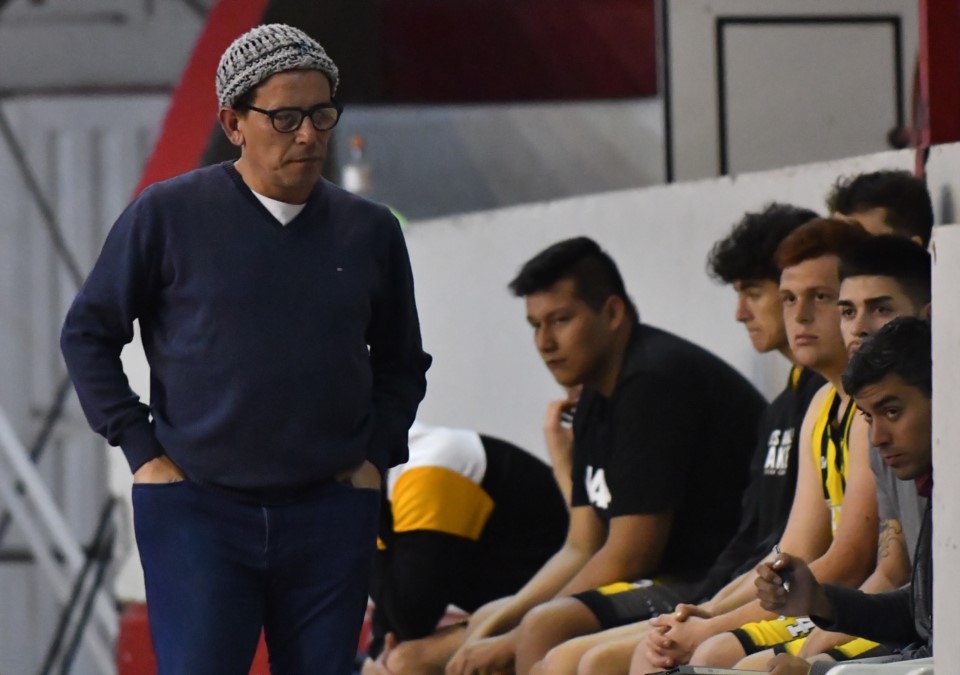 "Cirilo" García anuncio su alejamiento como entrenador de Deportivo Madryn.