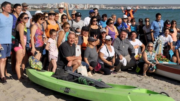 La actividad fue organizada por el Madryn Kayak Club.
