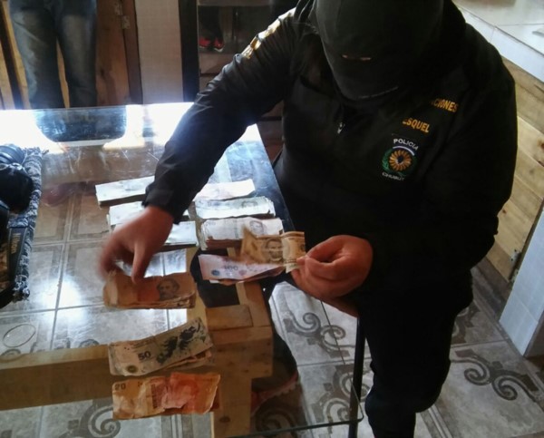La Brigada de Esquel realizó la diligencia por un robo en Trevelin.