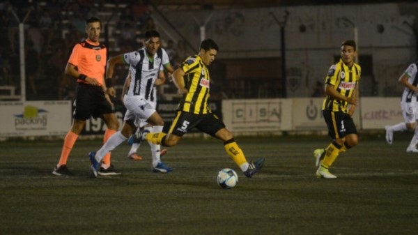 Con poco, Madryn alcanzó el triunfo ante un "Cipo" que volvió a perder en La Visera de Cemento. (Foto: Diario Río Negro).