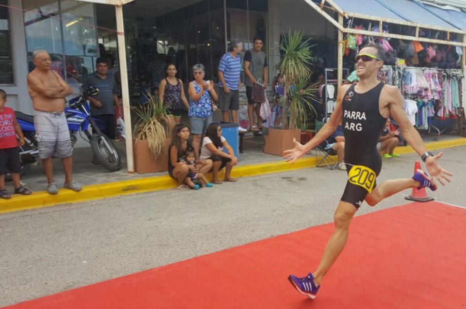 Título anticipado. Parra ganó 5 de las 7 fechas disputadas y se coronó campeón a falta de dos jornadas.