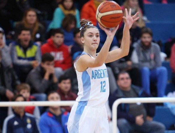 Martina Torres fue convocada a la primera concentración U17.