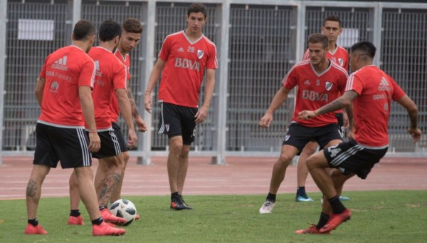 El entrenamiento de hoy en River fue a puertas cerrada. Hubo una charla intima de sólo los jugadores.