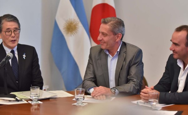 Chubut firmó un acuerdo de cooperación con autoridades de Joetsu, en #Japón, centrado en la conservación de los pingüinos de Magallanes.