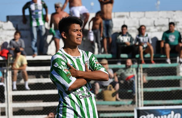 Ivo Pérez convirtió uno de los goles de Germinal en la final de vuelta de Clausura ante Huracán en diciembre.