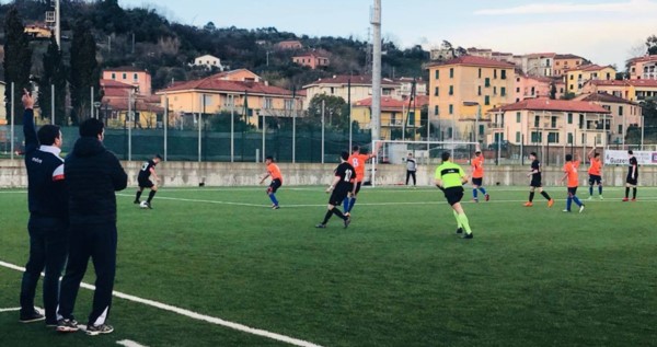 Los chicos del “Azzurro” jugaron su primer partido en Italia frente al Milan, y mañana juegan ante UYSS.
