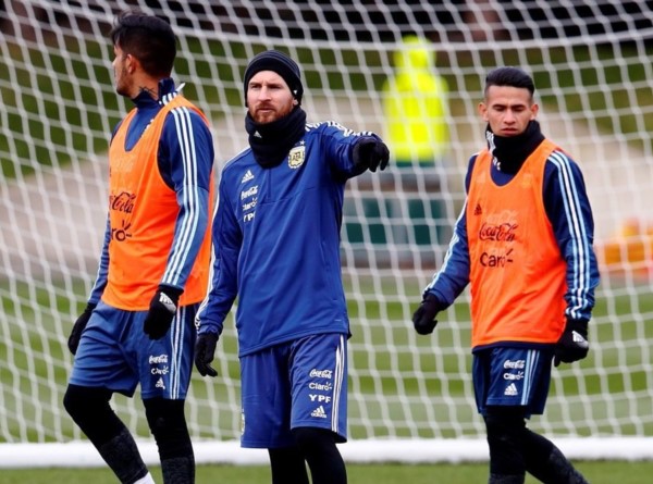 Messi se incorporó este martes a los entrenamientos de la selección argentina en Manchester.