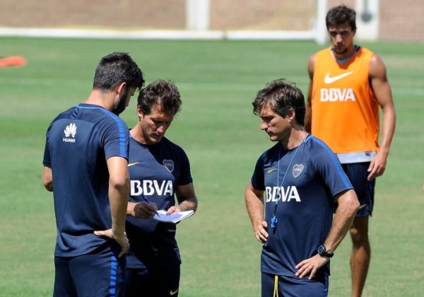 Barros Schelotto quedó muy conforme con la actuación de Mas en Tucumán y se perfila para ser titular en lugar de Fabra.