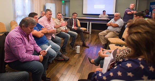 Durante el encuentro hubo fuertes críticas hacia las políticas del Gobierno Nacional y las de Provincia.
