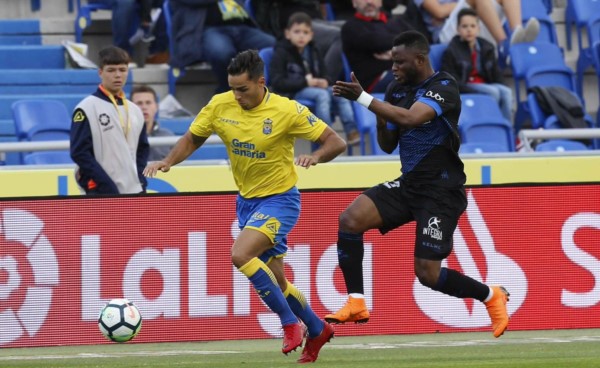 La Unión Deportiva Las Palmas ha descendido de la Primera División de España. La historia se consumó tras la goleada sufrida ante Deportivo Alavés. 