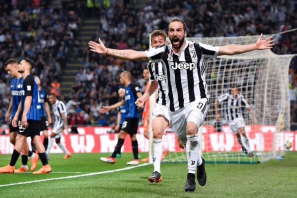 A falta de 3 minutos Juventus caía 2-1, pero con Cuadrado y complicidad de Barzagli y un tanto de cabeza de Higuaín, lo dio vuelta.