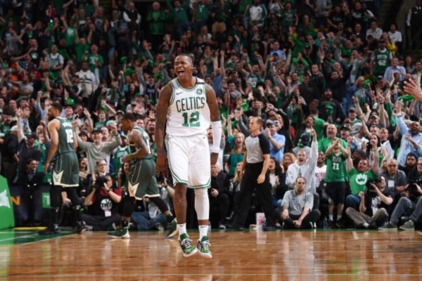 Boston elimina a Milwaukee en el 7mo juego de la primera ronda de Play-offs.