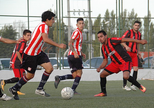 Independiente y Racing igualaron 2 a 2 en el Ce.De.Tre.